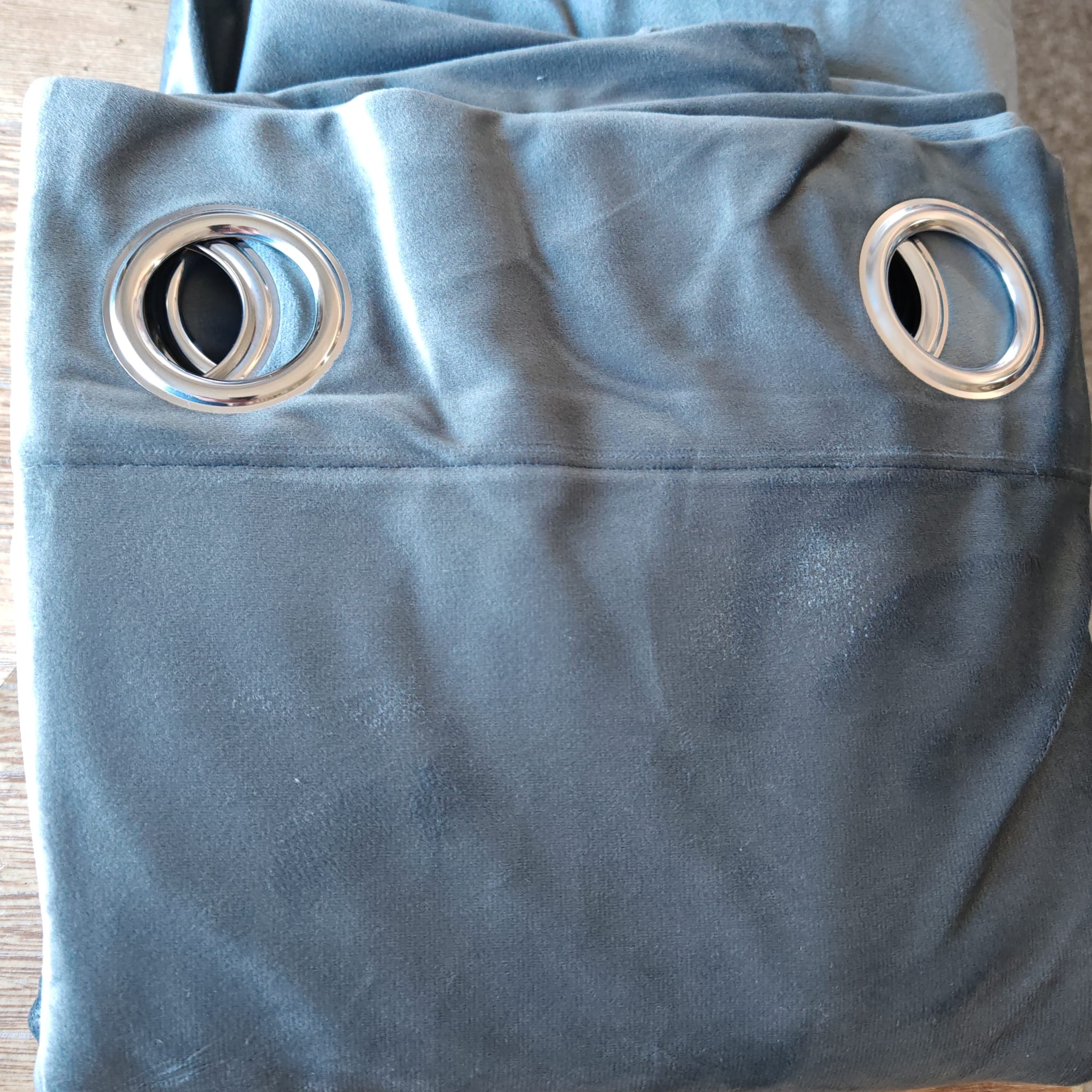 Draperie French Velvet V507 Blackout, cu inele, 150 x 250 cm -2 buc