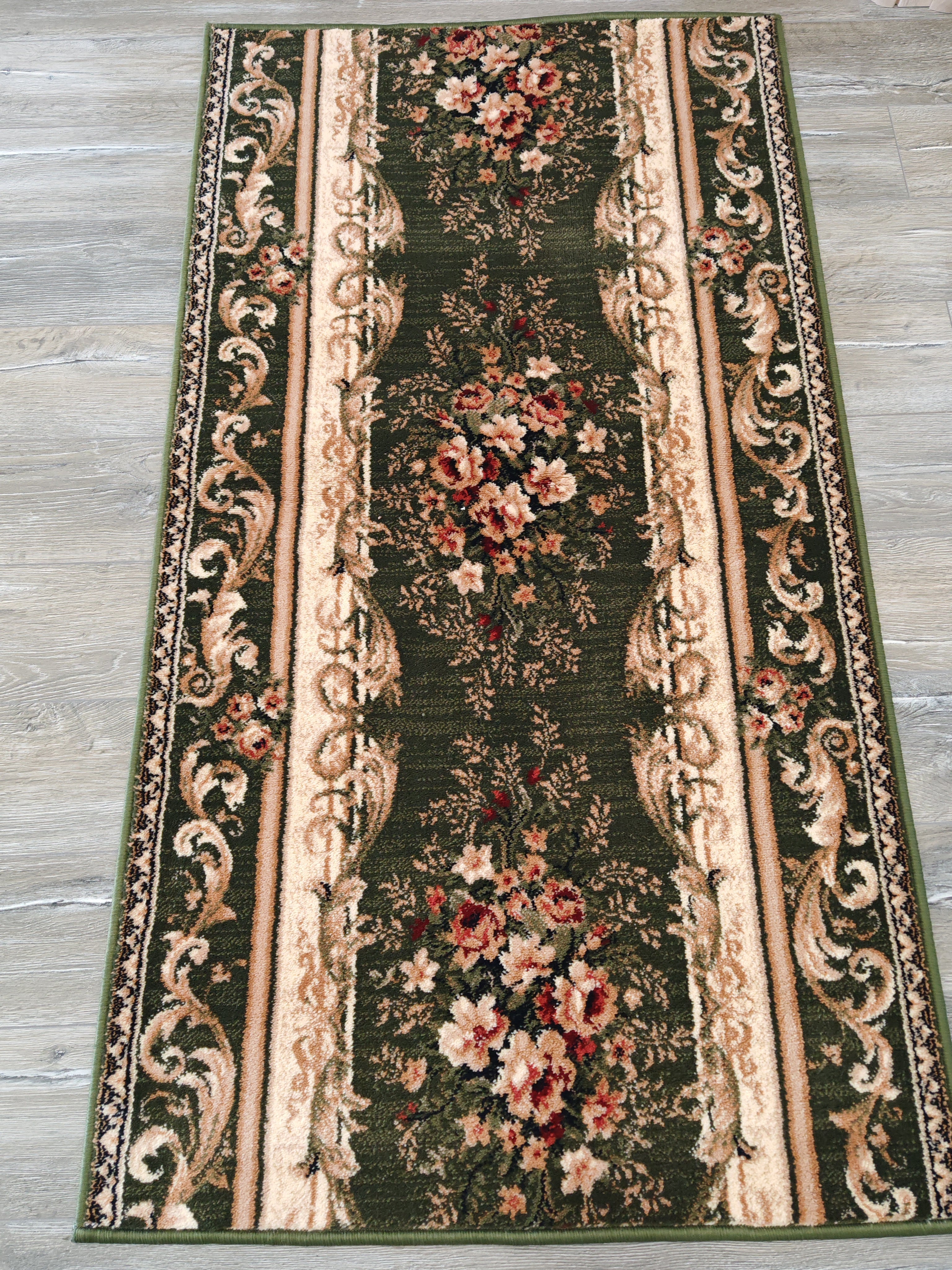 Traversa Lotos verde 3 -Ema Carpets
