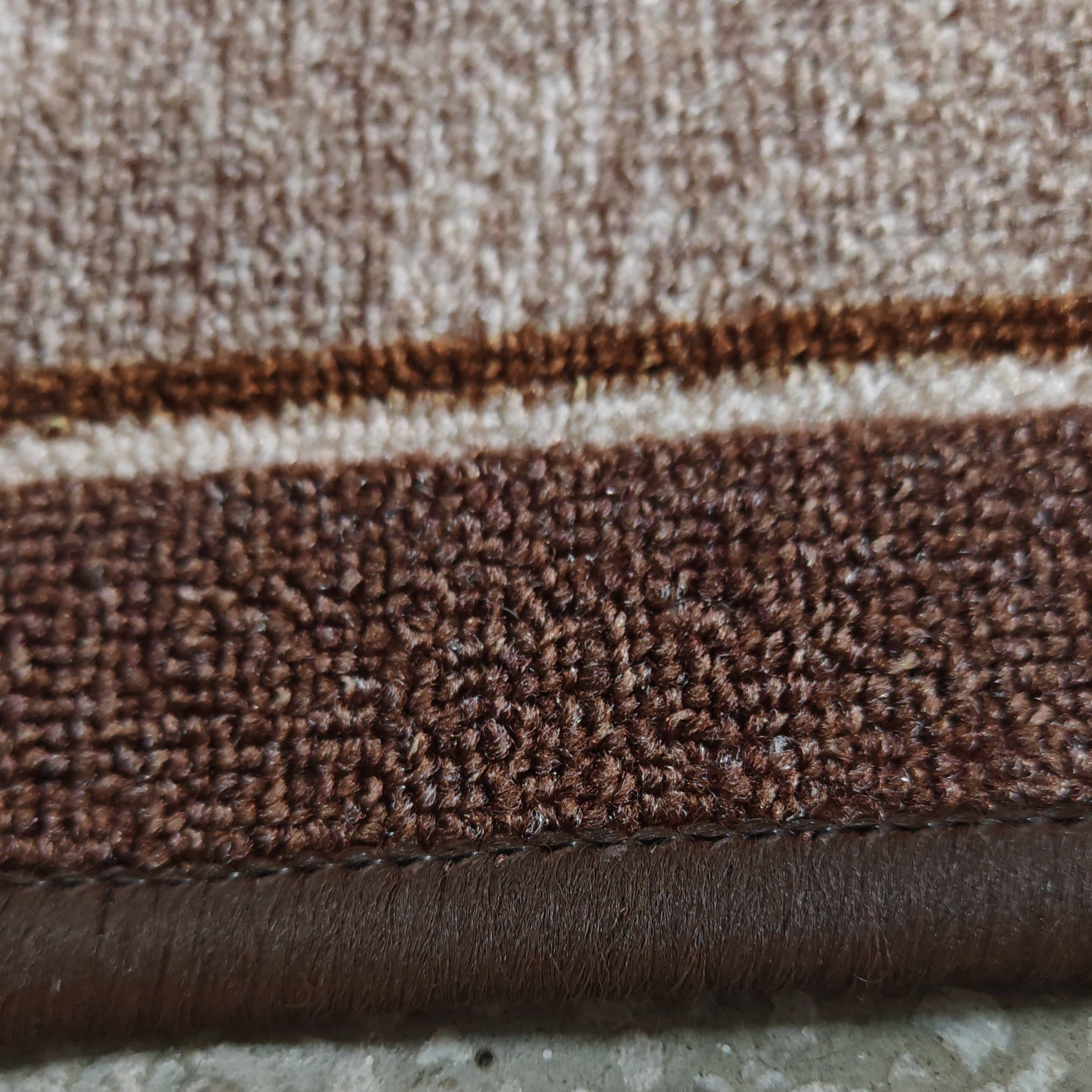 Traversa antiderapanta imprimata Joy, subtire, latime 100 cm (surfilata) - EmaCarpets