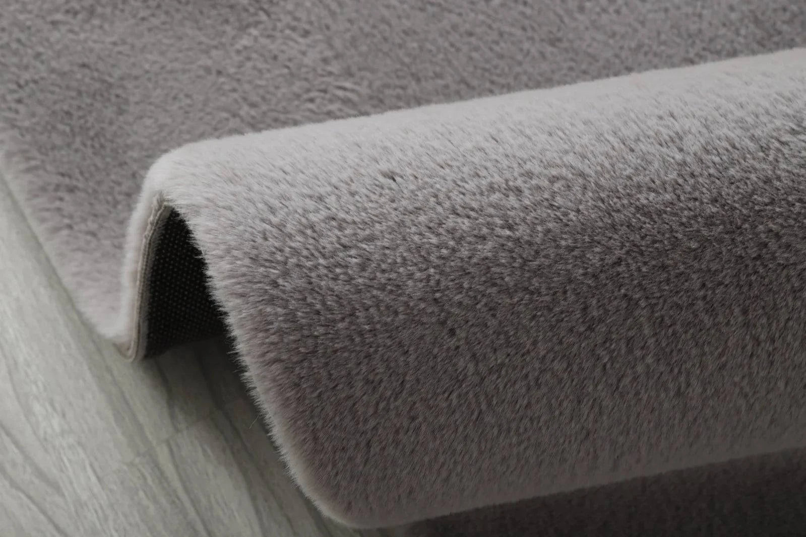 Covor Tip Blanita, gri, antiderapant - EmaCarpets