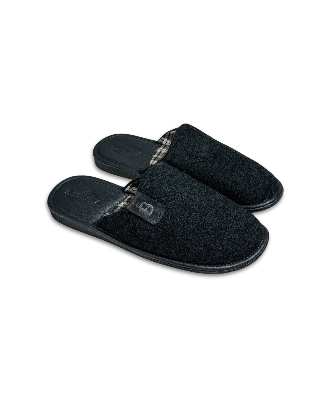 Papuci de casa cu broderie neagrï